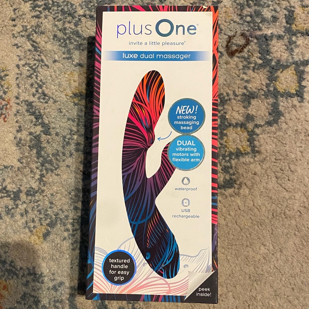 Plus one luxe dual massager